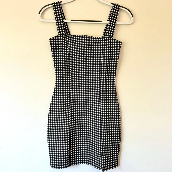 black and white checkered dress h&m Mysheros Checkered Dress  East Village Vintage Collective